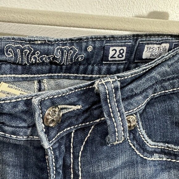 Miss Me Women Boot Cut Distressed Embellished Fleur Rear pockets Bling SZ 28 - Picture 8 of 11